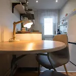 Apartment Modrzejewska *
